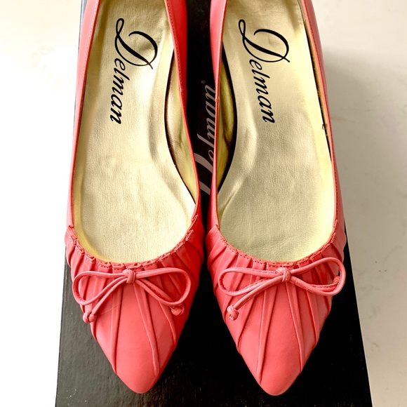 Authentic Delman Valera Flamingo Flats Sz 6 - Picture 1 of 8
